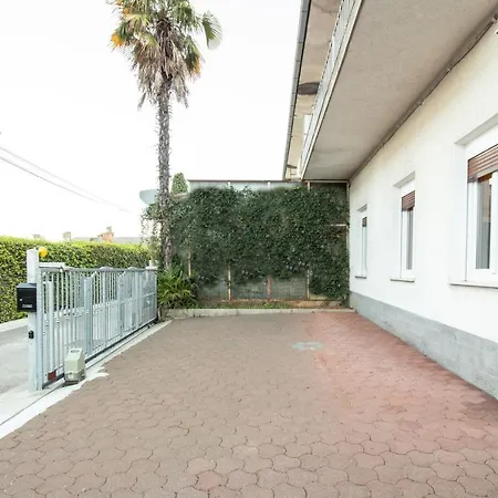 Apartman Palmeras *